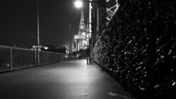 Liebesschlösser, Hohenzollernbrücke und der Dom.