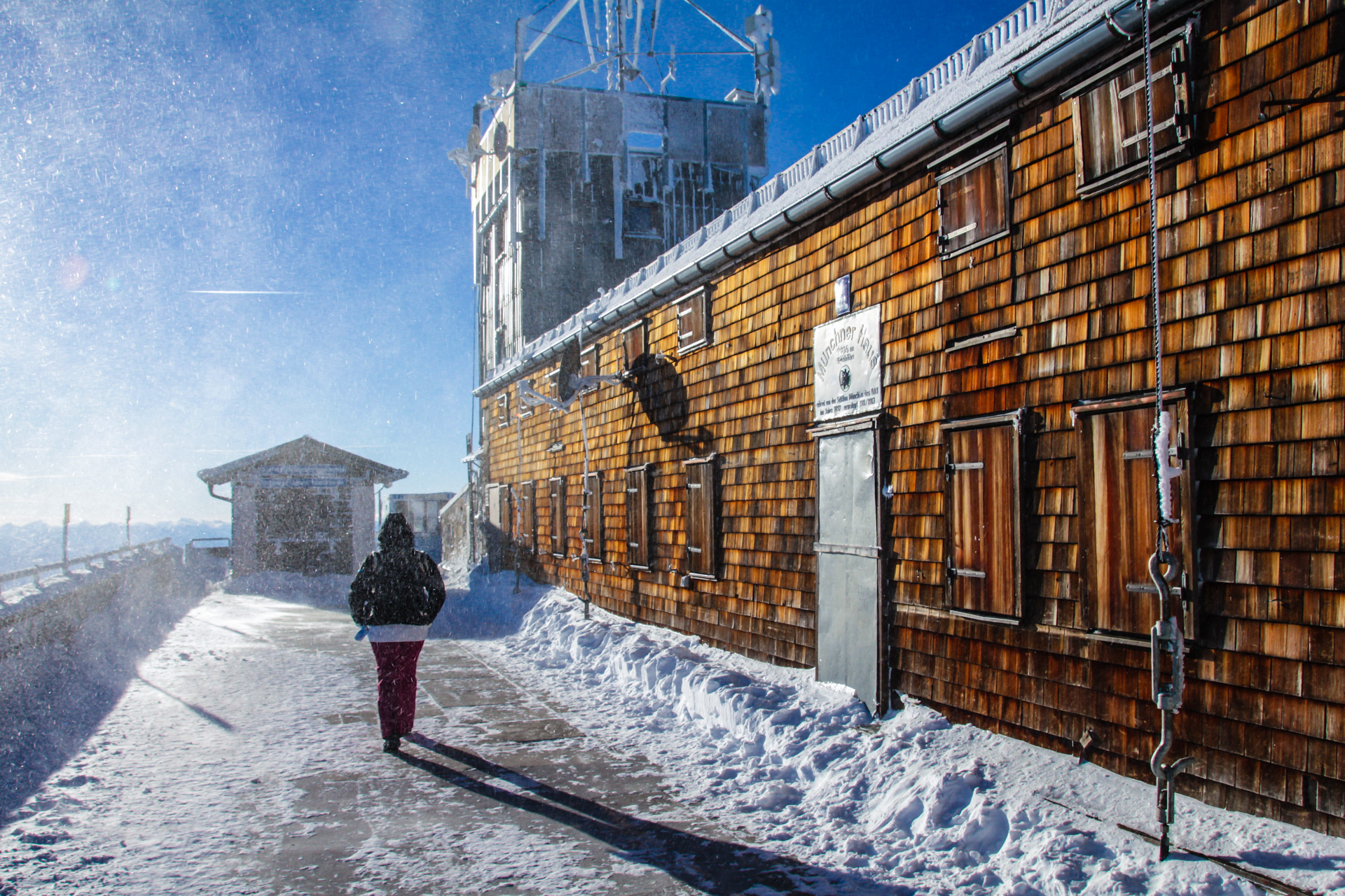 Österreich: Schneegestöber in Tirol