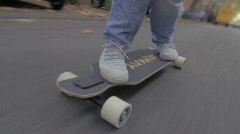 DAS ist ein E-LONGBOARD?! - JayKay Trucks | + Neuer Flowseekers Pullover