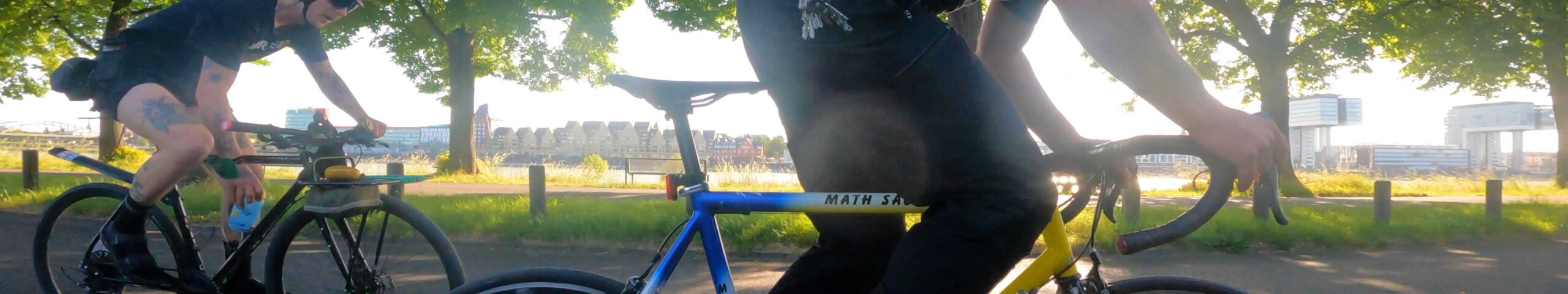 Luchadora Pistola Alleycat | Fahrrad fahren und Wrestling in Köln