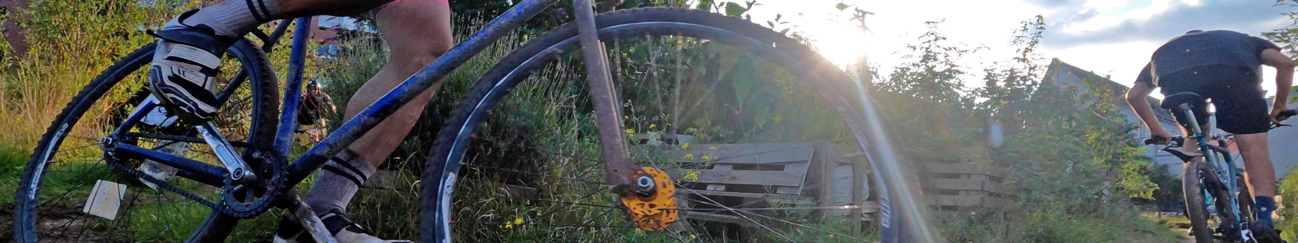 Rennen im Garten mit dem Gravel Bike | Garten Cross Volume 3